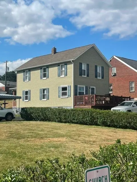 750 Glenn St, South Strabane, PA 15301 - #2