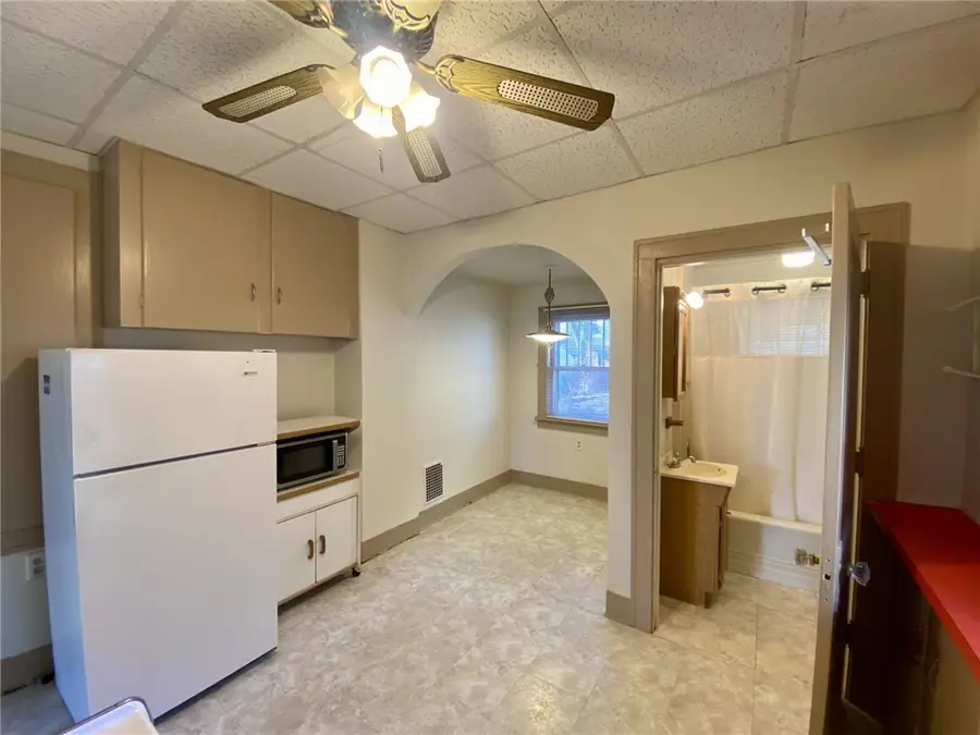 3 E Leasure, New Castle, PA 16105 - #3