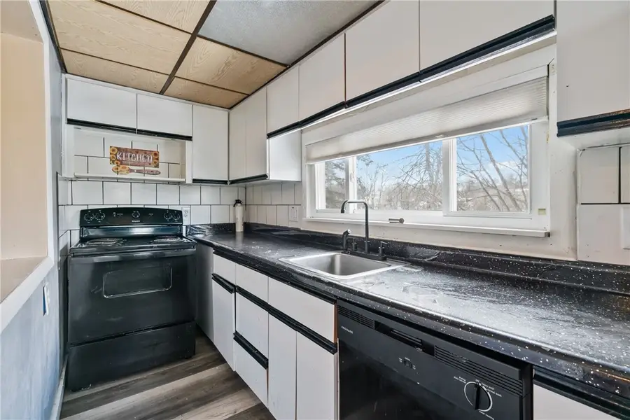 416 Cribbs St, Southwest Greensburg, PA 15601 - #3