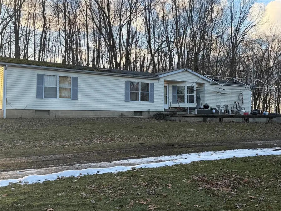 421 E Twin Ln, Slippery Rock, PA 16057 - #2