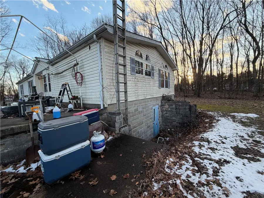 421 E Twin Ln, Slippery Rock, PA 16057 - #3