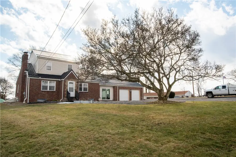 627 Tulip Drive, New Brighton, PA 15066 - #2