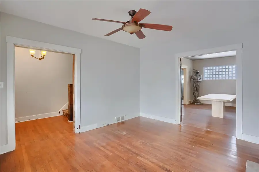 2945 Churchview Ave, Pittsburgh, PA 15227 - #3