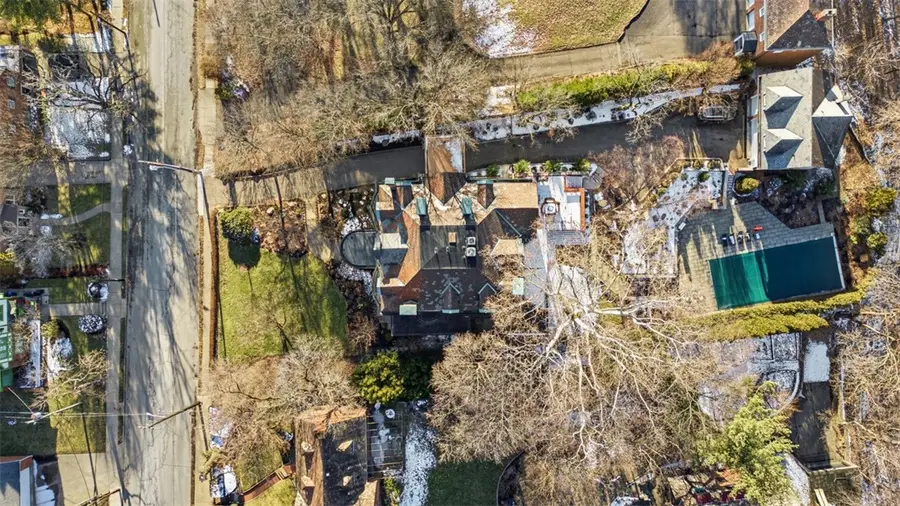 5435 Dunmoyle St, Squirrel Hill, PA 15217 - #3