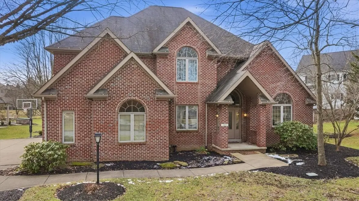 165 Sewickley Farm Cir, Mars, PA 16046 - #1