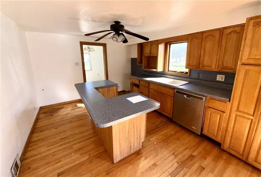 283 Line St, Central City, PA 15926 - #2