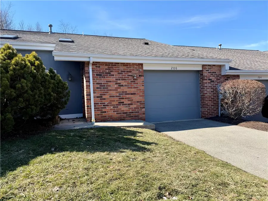 206 Queens Ct, Canonsburg, PA 15317 - #2