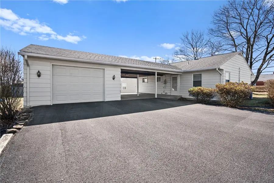 1926 Maratta Rd, Aliquippa, PA 15001 - #2