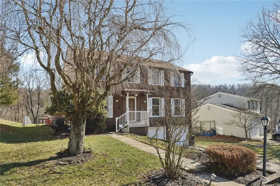 114 Tangleview Dr, White Oak, PA 15131 - #2