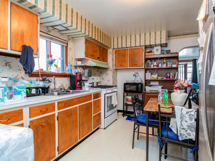 115/117 W Midland Ave, Midland, PA 15059 - #3