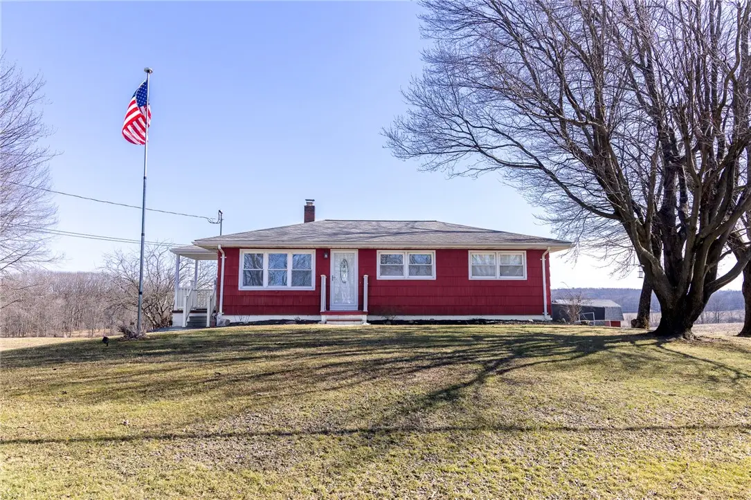 506 Grove City Rd, Slippery Rock, PA 16057 - #1