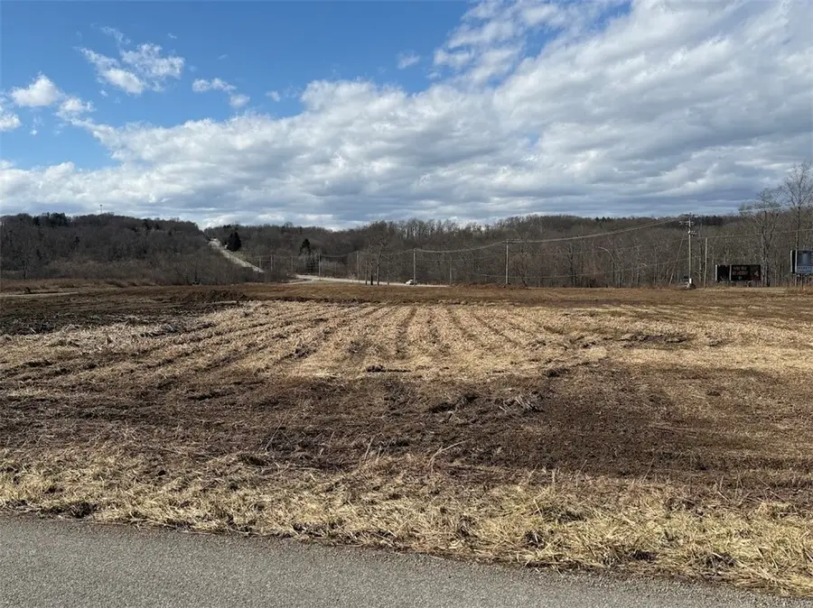 7700 Sharon-mercer Rd, Mercer, PA 16137 - #3