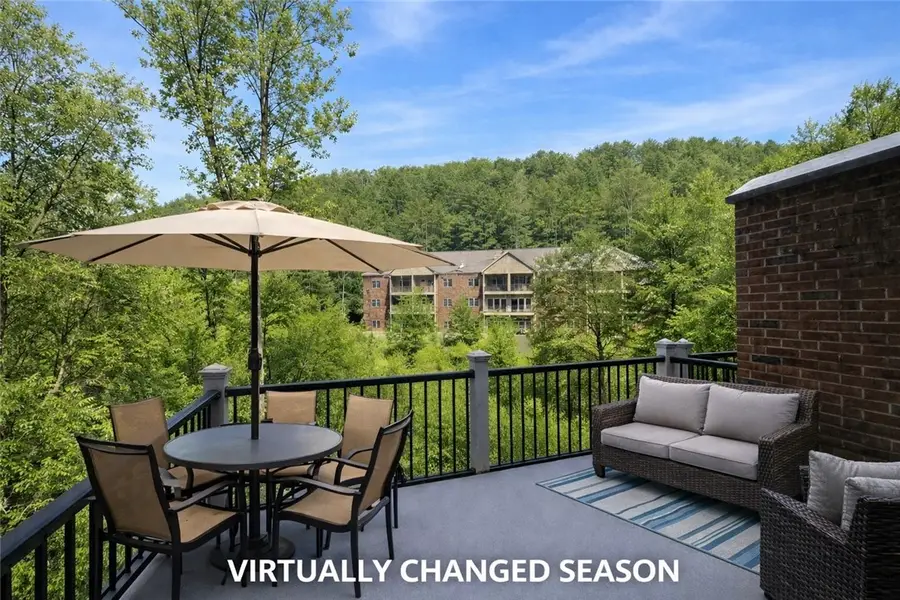 815 Village Dr, McCandless, PA 15237 - #3