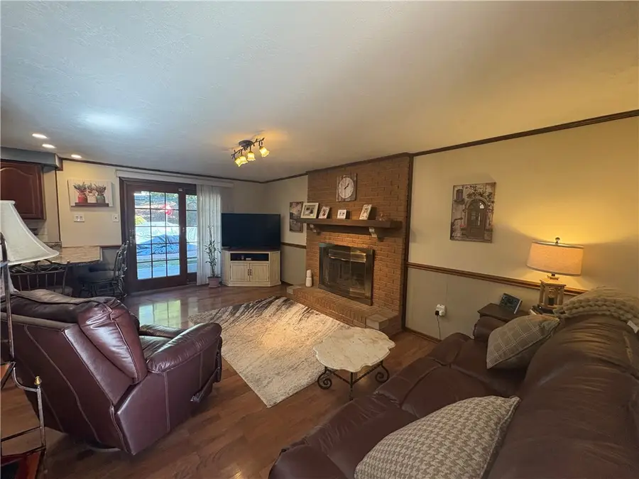 1843 Patricia Dr, South Park, PA 15129 - #3