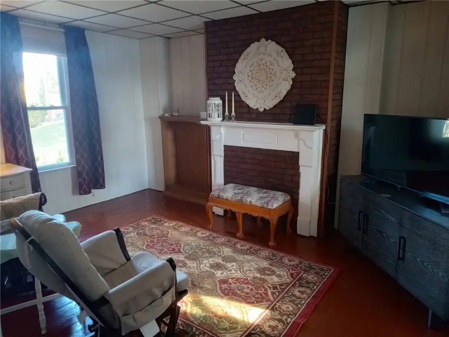 201 Bernstein Ave, Canonsburg, PA 15317 - #2