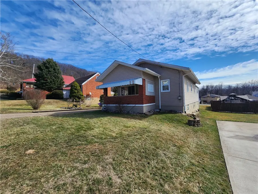 428 Greenwood Ave, McKeesport, PA 15132 - #2