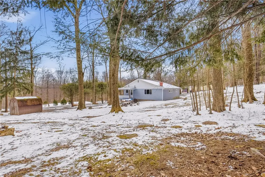 255 Evergreen Ln, Acme, PA 15610 - #2