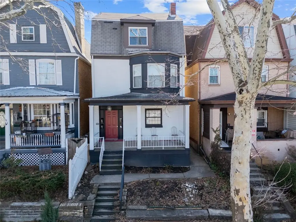 710 E 12th Ave, Homestead, PA 15120 - #1