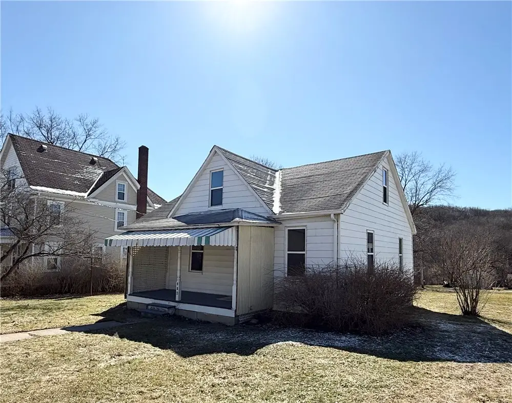 208 E Slippery Rock St, Chicora, PA 16025 - #1