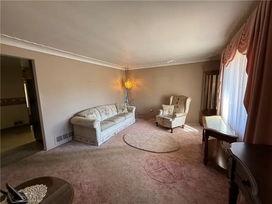 2811 Bowman Ave, McKeesport, PA 15132 - #2