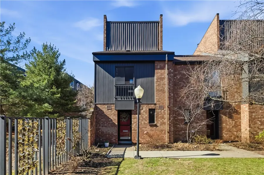 28 Foster Square, Pittsburgh, PA 15212 - #2