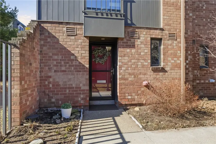 28 Foster Square, Pittsburgh, PA 15212 - #3