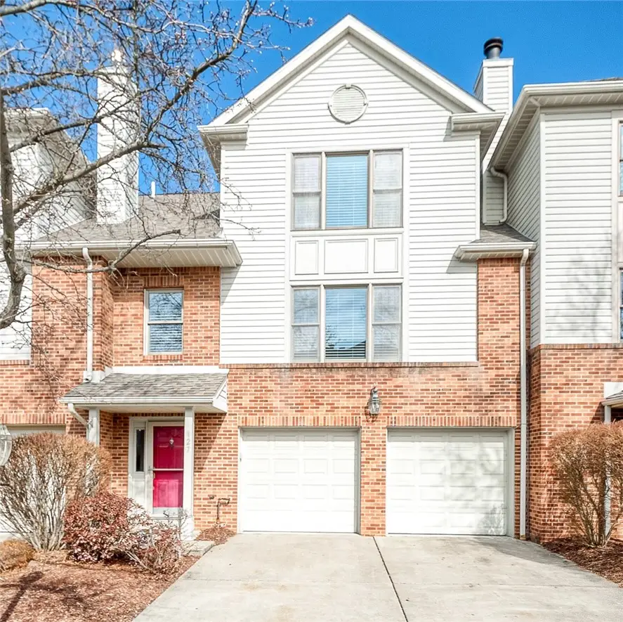 127 Fairway Landings Dr, Canonsburg, PA 15317 - #1