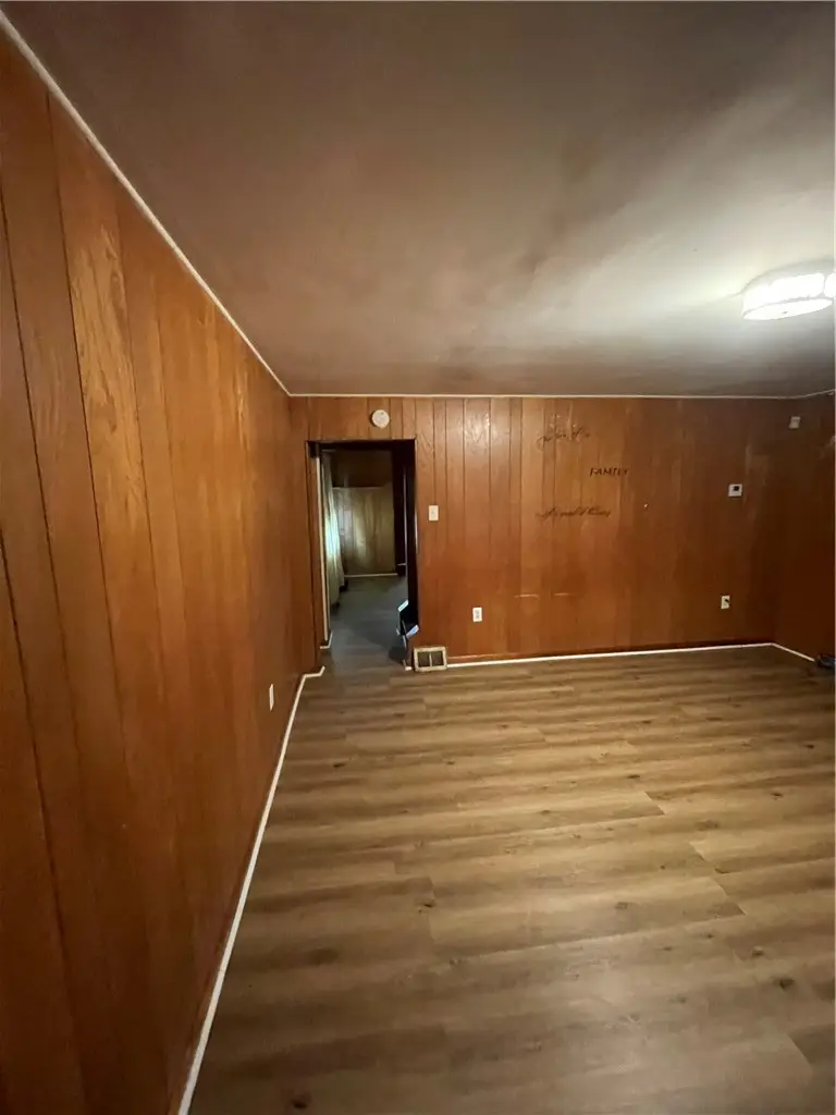 1511 Scott St, McKeesport, PA 15132 - #3