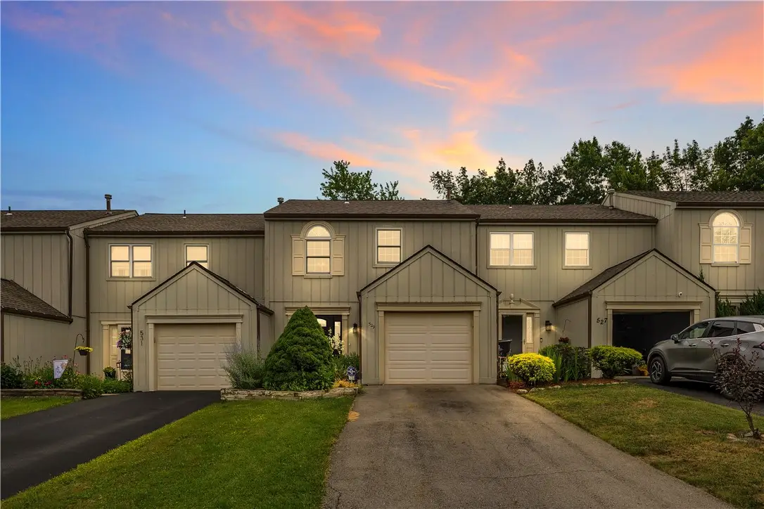 529 Brandywine Dr, Cranberry, PA 16066 - #1