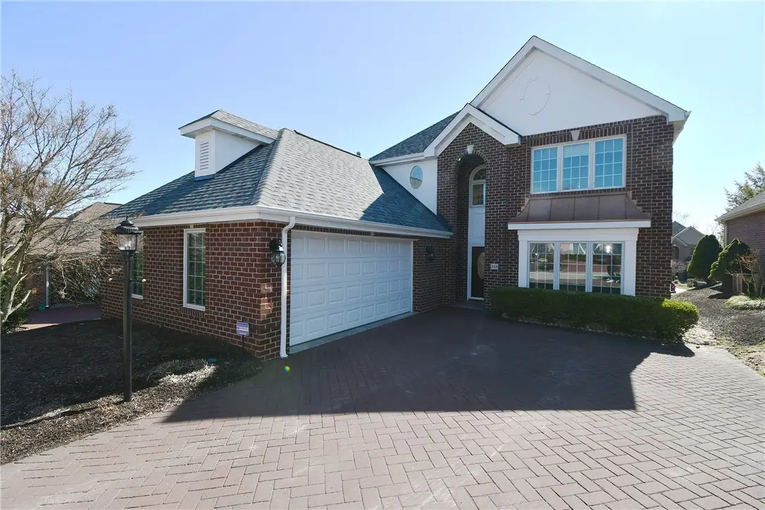 215 Victoria Ln, Peters, PA 15317 - #1