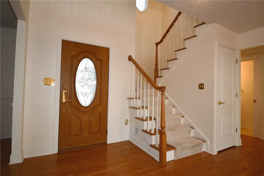 215 Victoria Ln, Peters, PA 15317 - #3