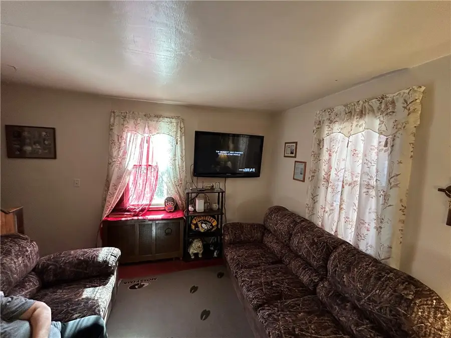 432 Grandview Ave, West Mifflin, PA 15122 - #3