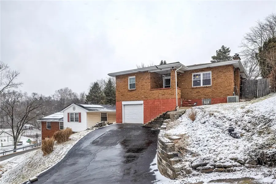 240 Wilkins Ave, East Pittsburgh, PA 15112 - #2