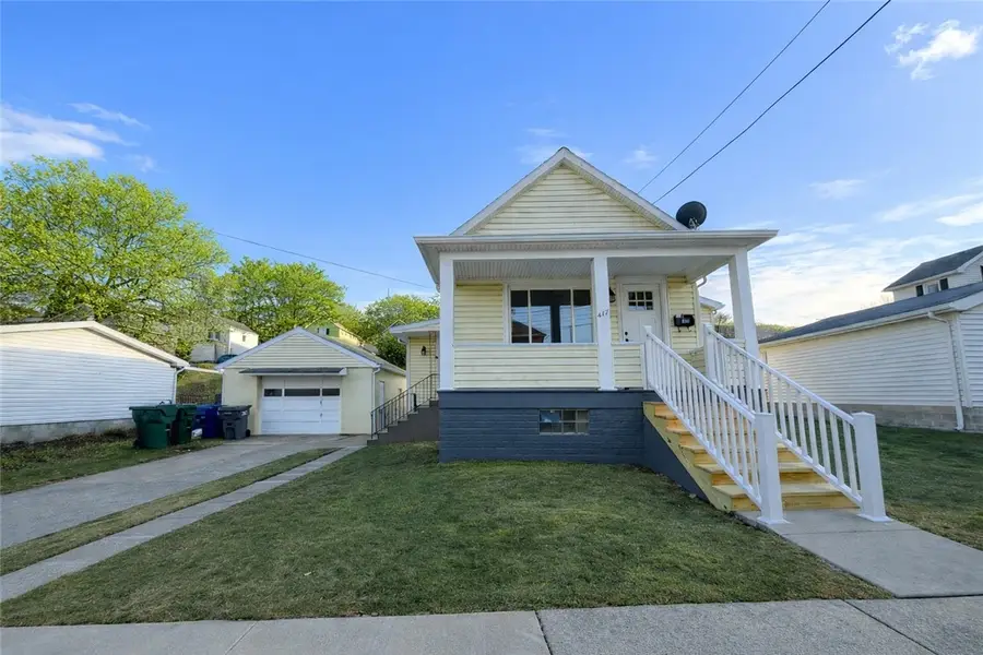 417 Division Ave, Ellwood City, PA 16117 - #2