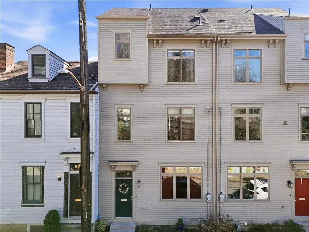 605 W Jefferson St, Pittsburgh, PA 15212 - #1