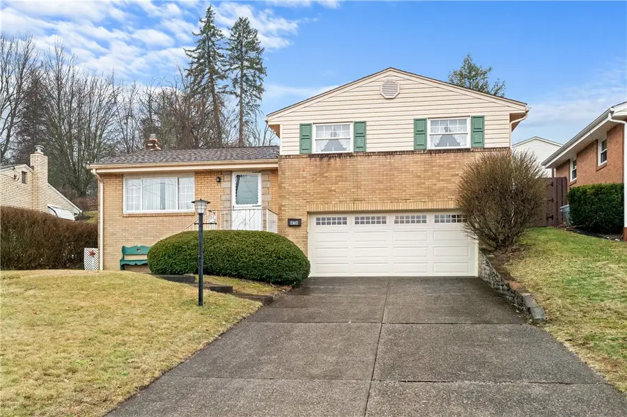 438 Diller Ave, West Mifflin, PA 15122 - #2