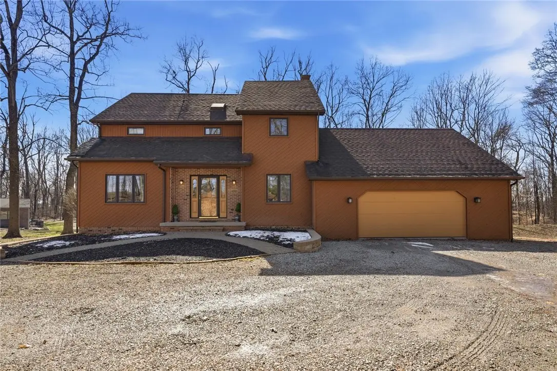 4005 School Rd, Jeannette, PA 15644 - #1