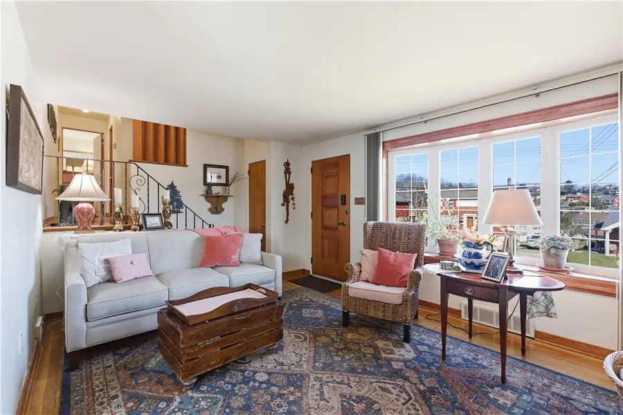 418 Diller Avenue, West Mifflin, PA 15122 - #3