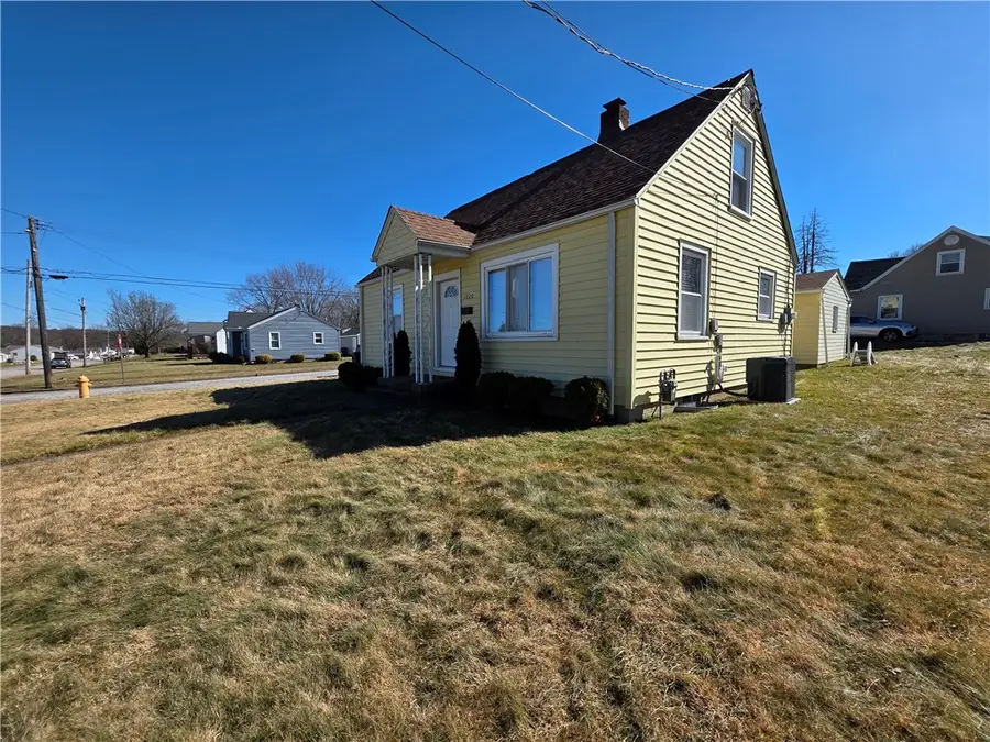 1020 Park Street, Sharon, PA 16146 - #2