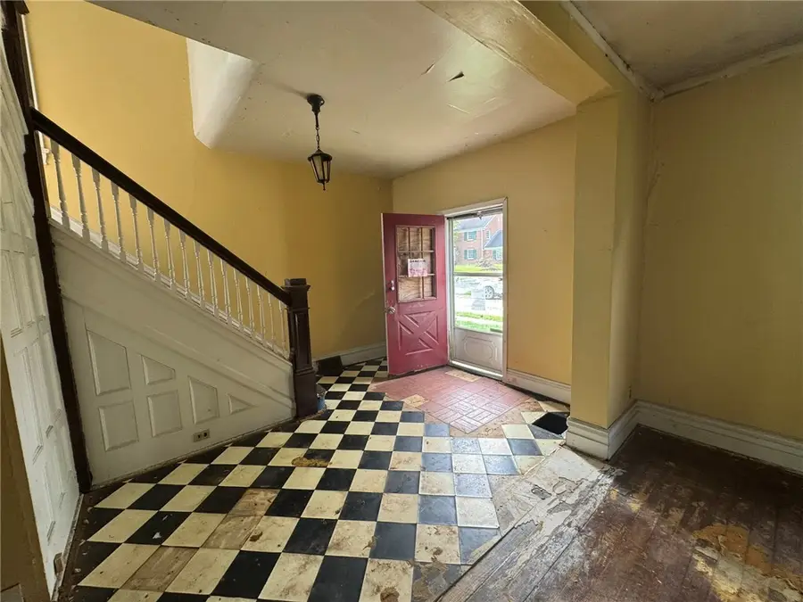 82 Belvidere, Crafton, PA 15205 - #2