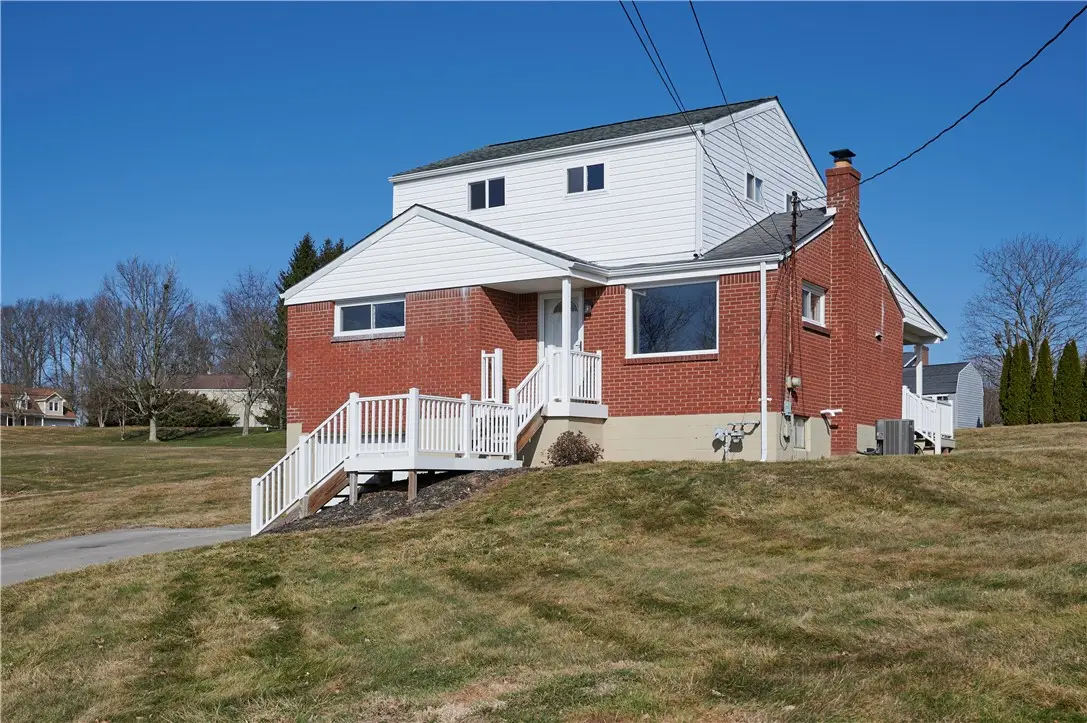 206 Oak Dr, Kittanning, PA 16201 - #1