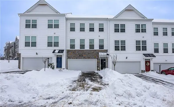 103 Sweetwater Dr, Coraopolis, PA 15108