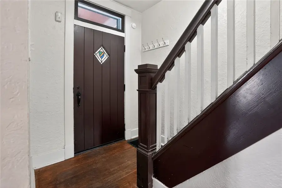 2930 Pyramid Ave, Brentwood, PA 15227 - #3