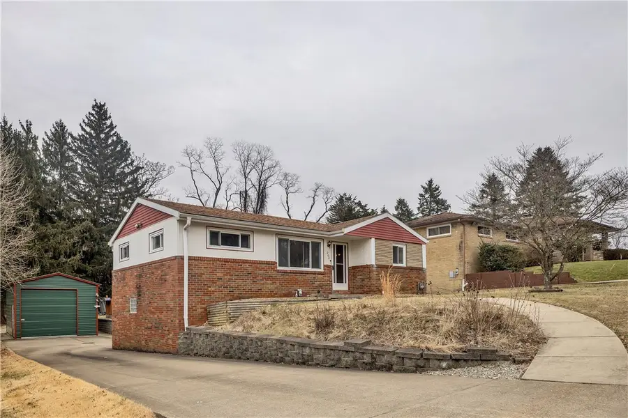 206 Russell Dr, Verona, PA 15147 - #2