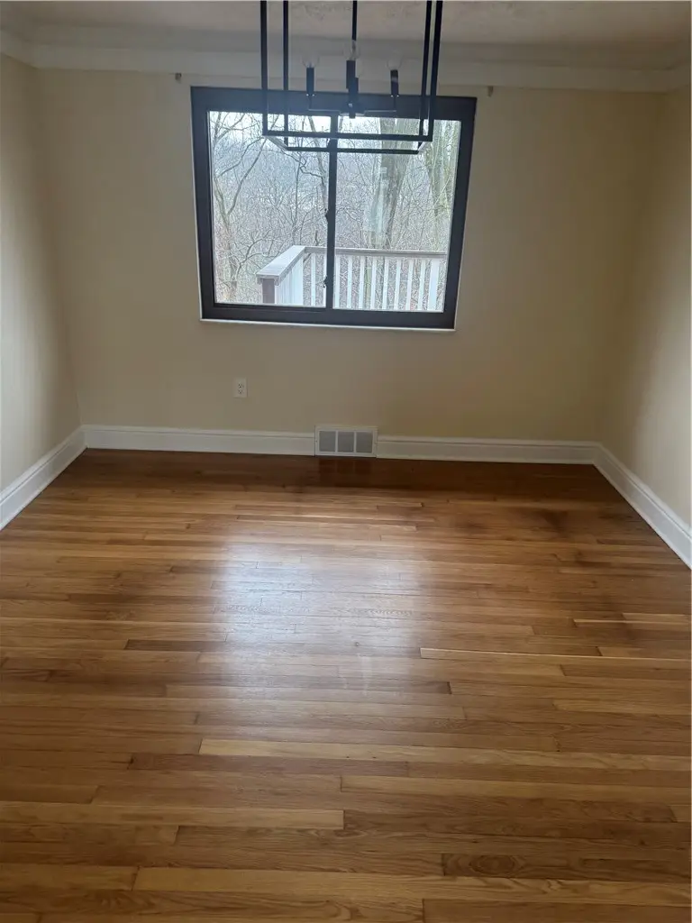 2867 Hastings Dr, New Kensington, PA 15068 - #2