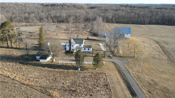 172 Valley Rd, Knox, PA 16232