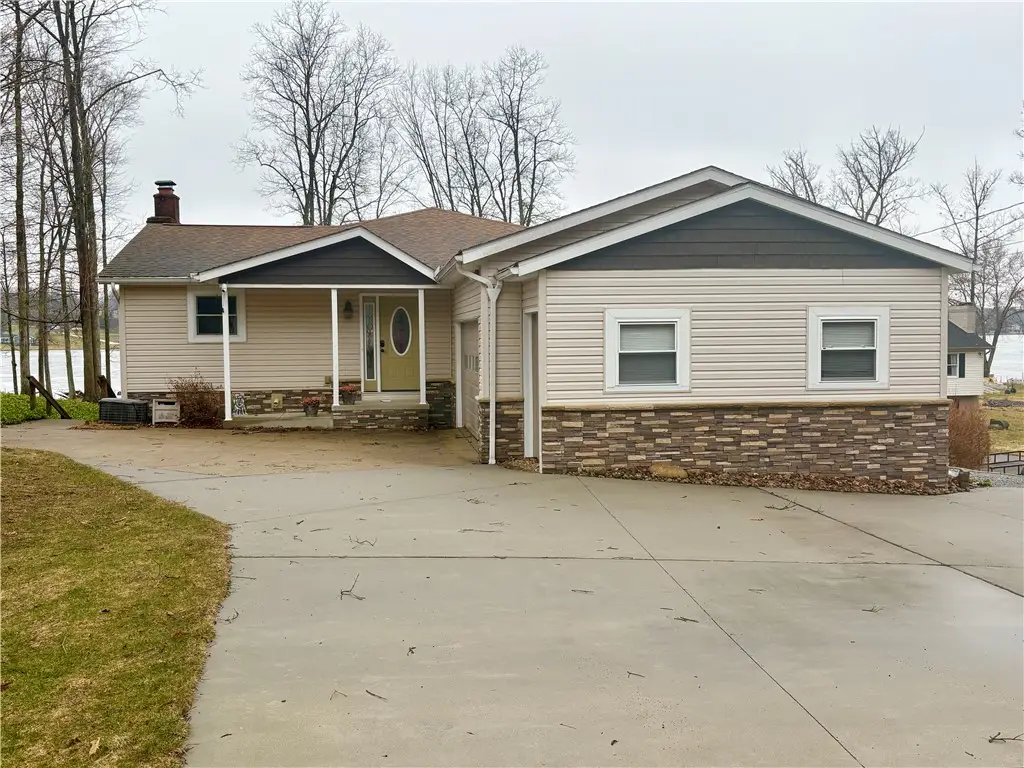 228 Latonka Dr, Lake Latonka, PA 16137 - #1