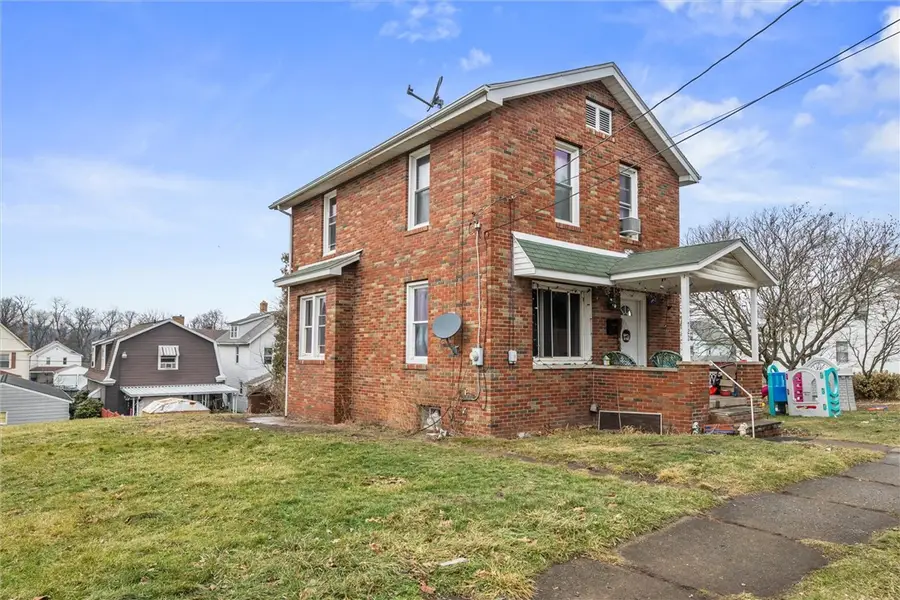 722 Superior St, New Castle, PA 16101 - #2