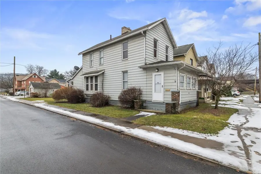 542 N Cedar St, New Castle, PA 16102 - #3