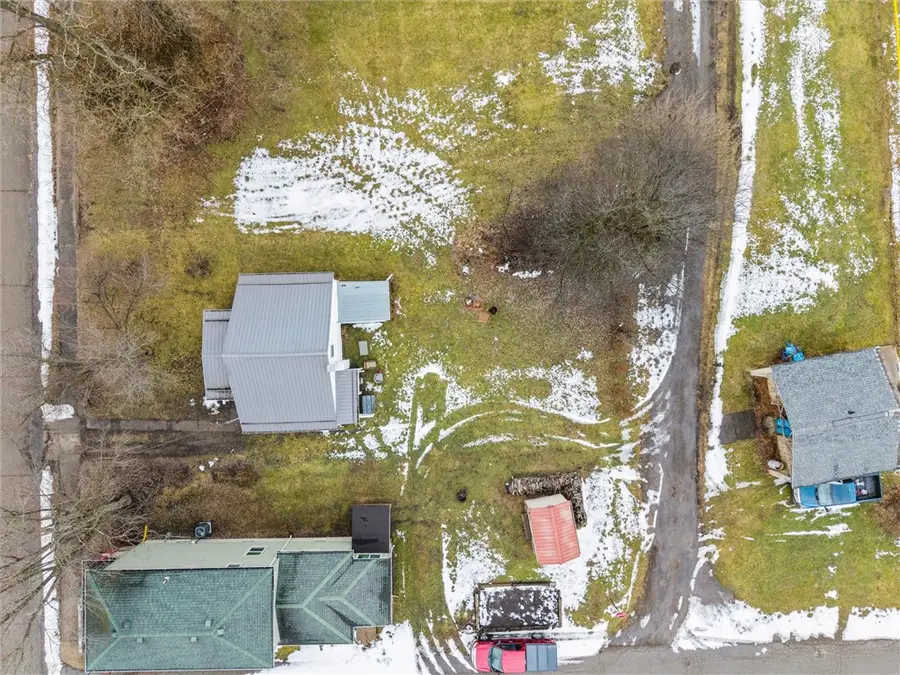 304 S Liberty St, New Castle, PA 16102 - #2